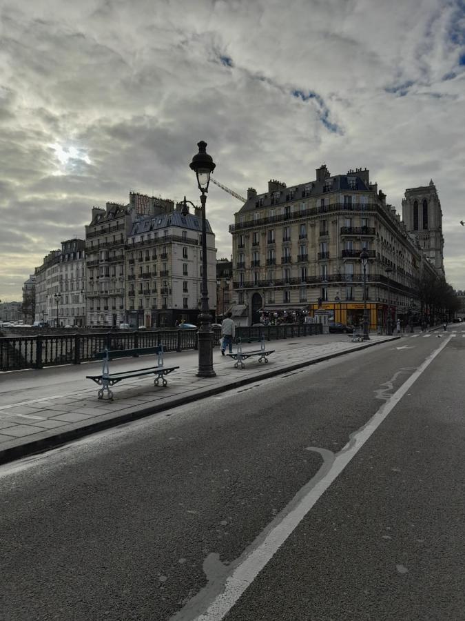 Cosy 2 Pieces Typiquement Parisien A Notre-Dame Apartman Kültér fotó
